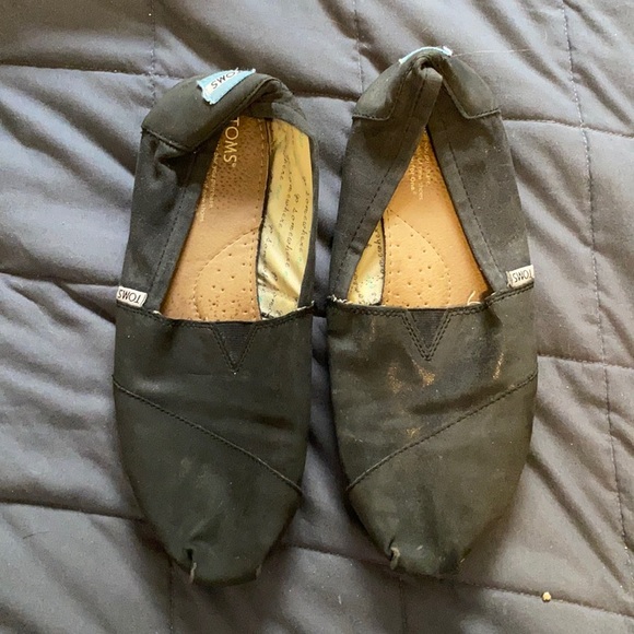 TOMS size 11. - Picture 1 of 2